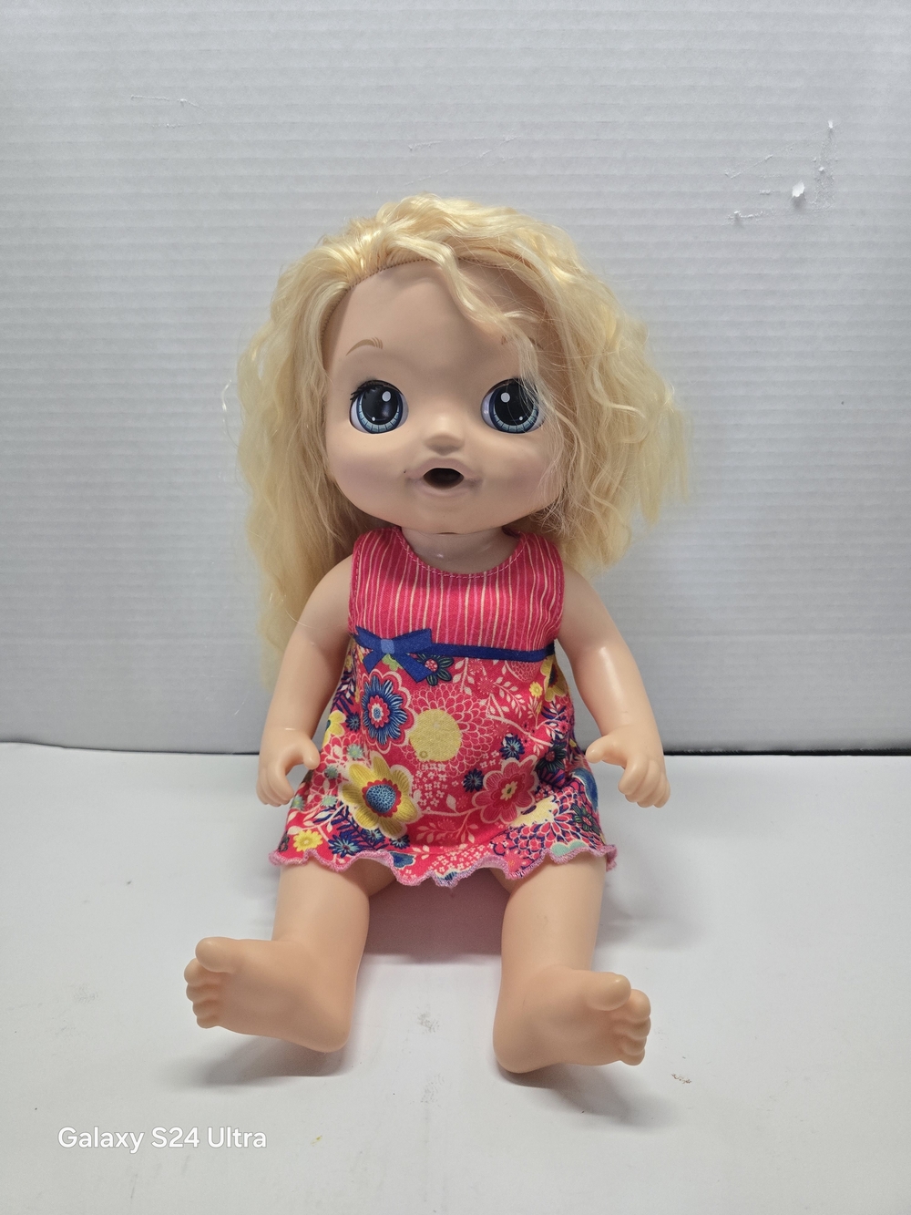Baby Alive Check Up  2017 Soft Face Doll Long Blonde Hair - Tested & Working